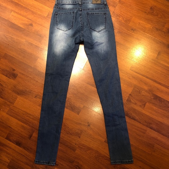 Lucky + Blessed Jeans. Size 4, Skinny Jeans. Comes with leopard patches on front - Picture 10 of 16